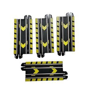 Micro Scalextric Batman Vs Joker Arrow C Track 4x  ML-32996
